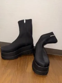 ヴィヴィアンコレクション 厚底ブーツのサムネイル