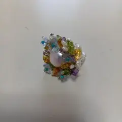 多色ビーズとパールのリング 　水色　白　オレンジ　　 ハンドメイド　指輪　花風