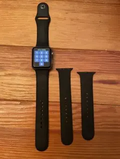 Apple Watch Series 3 GPS + Cellular、42mm