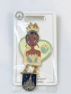 上海ディズニー　白雪姫　ピンバッジ　限定品 上海ディズニーリゾート 白雪姫 ピンバッジ - メルカリ