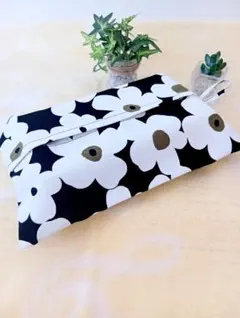 ティッシュケースカバー　北欧花柄ブラックS ティッシュケースカバー 北欧 花柄 ブラックS - メルカリ