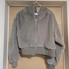 グレー フリースジャケット フード付き