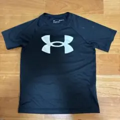 Under Armour 黒 Tシャツ 130