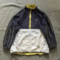 NIKE ナイキ　ナイロンジャケット　ジップアップ
