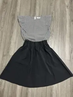【ｍ's select】ストライプ柄フリル袖シャツ & スカート　サイズ38のサムネイル