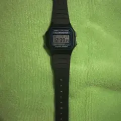 CASIO ILLUMINATOR F-105 デジタル腕時計