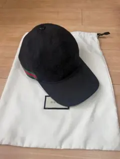 GUCCI ブラック GGパターン キャップ　グッチのサムネイル