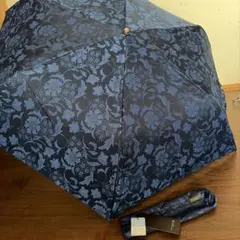 新品　マッキントッシュ　ロンドン　耐風機能付　折り畳み傘　紺　ロゴ模様入のサムネイル