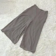 UNIQLO シフォンスリットスカートパンツ　ワイドパンツ　ガウチョパンツ