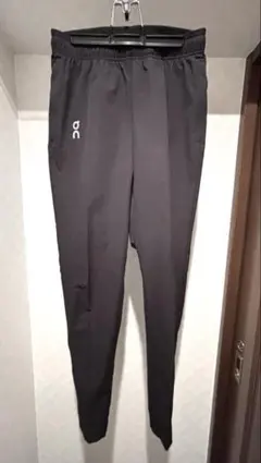 On Core Pants オン コア パンツ ブラック 未使用品 XSのサムネイル
