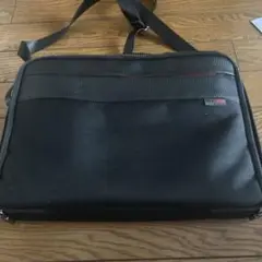 Neu ブラック ショルダーバッグ