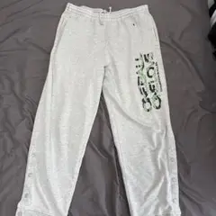 グレー スウェット