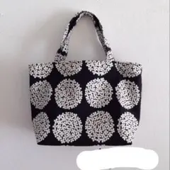 北欧の丸い小花✴︎黒　ミニトート