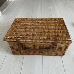 ウィッカー製ブラウンストレージバスケット
