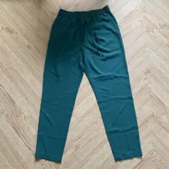 カジュアルパンツ