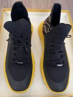 ※値下げ中！FENDI スニーカー ブラック/イエロー