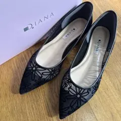 DIANA ブラック 花柄レース フラットシューズ