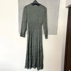 【極美品】ZARA サテン風 ロングワンピース カーキ XS 結婚式 お呼ばれ