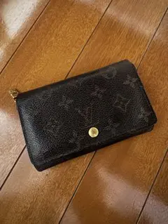 Item thumbnail for item f869c0ba-db9b-4933-9737-39d1d3087c36