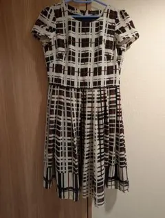 Reflect チェック柄 半袖ひざ丈ワンピース