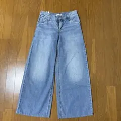 希少品　最安値　Levi's ワイドパンツ 23のサムネイル