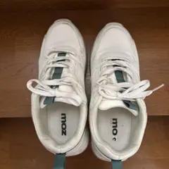 moz スニーカー ホワイト×グリーンのサムネイル