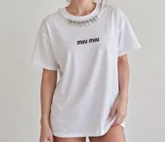 miu miu パール ビジュー Tシャツ ホワイトのサムネイル