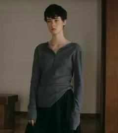 ETORE tokyo オーコットテレコヘンリーネックトップス　グレー 2025年最新】オーコットテレコヘンリーネックトップスの人気