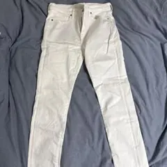 UNIQLO ホワイト スリムフィット デニムパンツ