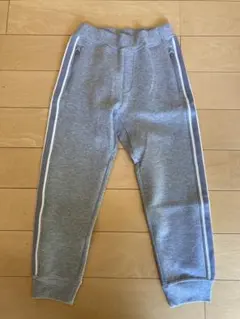 UNIQLOキッズ長ズボン　120cm