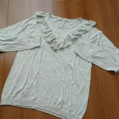 ⭐お値下げ⭐サマンサモスモス Ｖネックフリルプルオーバー