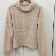 ボリュームタートルネックケーブルニット