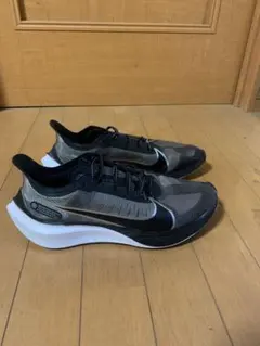 NIKE ズーム グラビティ 27.5cm