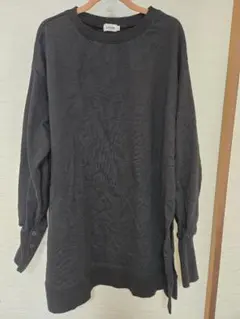 黒 長袖 Tシャツ サイドスリット 袖ボタン付き