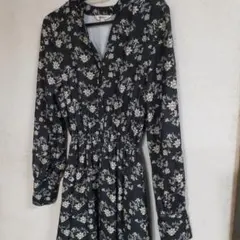 MOUSSY　 花柄 　長袖ワンピース 　黒　フリー　マウジーのサムネイル