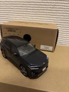 ヨ*ー様 値下げしました。トヨタ　RAV4 カラーサンプル19台+おまけ 2026年最新】カラーサンプル RAV4の人気アイテム - メルカリ