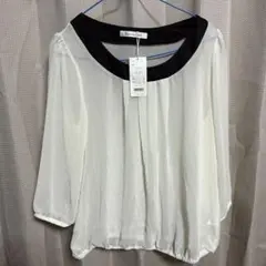 レディース シアートップス 白 新品 Mサイズ