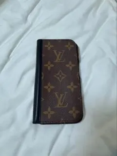 Louis Vuitton モノグラム 手帳型ケース iPhone15pro