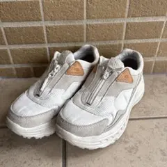 UGG ジッパースニーカー ホワイト/グレー