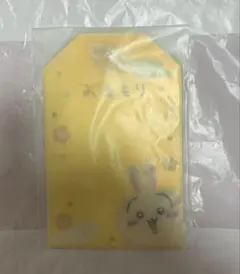 ちいかわ お守り型トレーディングカードホルダー　うさぎ