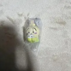 映画ちいかわ　たべものいっぱいマスコット　うさぎ　ココナッツジュース