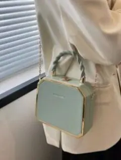 Item thumbnail for item 2368493b-de30-4039-8cfe-1e6939e1e3f4