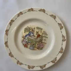 新品　ロイヤルドルトン　バニキンズウサギのイラスト付き皿のサムネイル