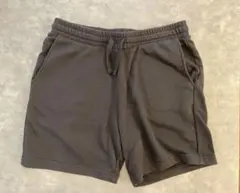 H&M ブラックショートパンツ