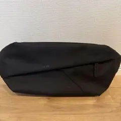 FARIEボディバッグ
