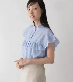 LOWRYS FARM* フリルブラウスフレンチスリーブのサムネイル
