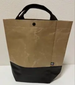 Item thumbnail for item 60f8e3fd-4f25-4972-b329-633fc318a000