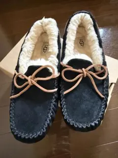 UGG ダコタ ブラック 24cm 新品未使用 - メルカリ