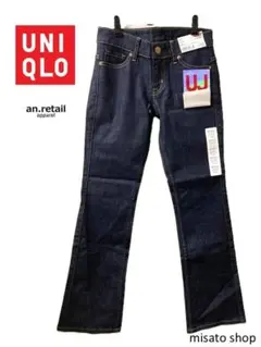 ★UNIQLOレディース ジーンズ ブーツカットジーンズ 24（ミドルライズ）