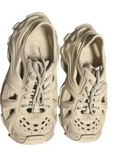 BALENCIAGA メッシュサンダル ベェージュ色 38のサムネイル